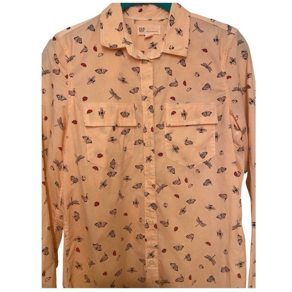 GAP Fitted Boyfriend Shirt Button Down Peach Colored with Bugs Size XS - Picture 5 of 15